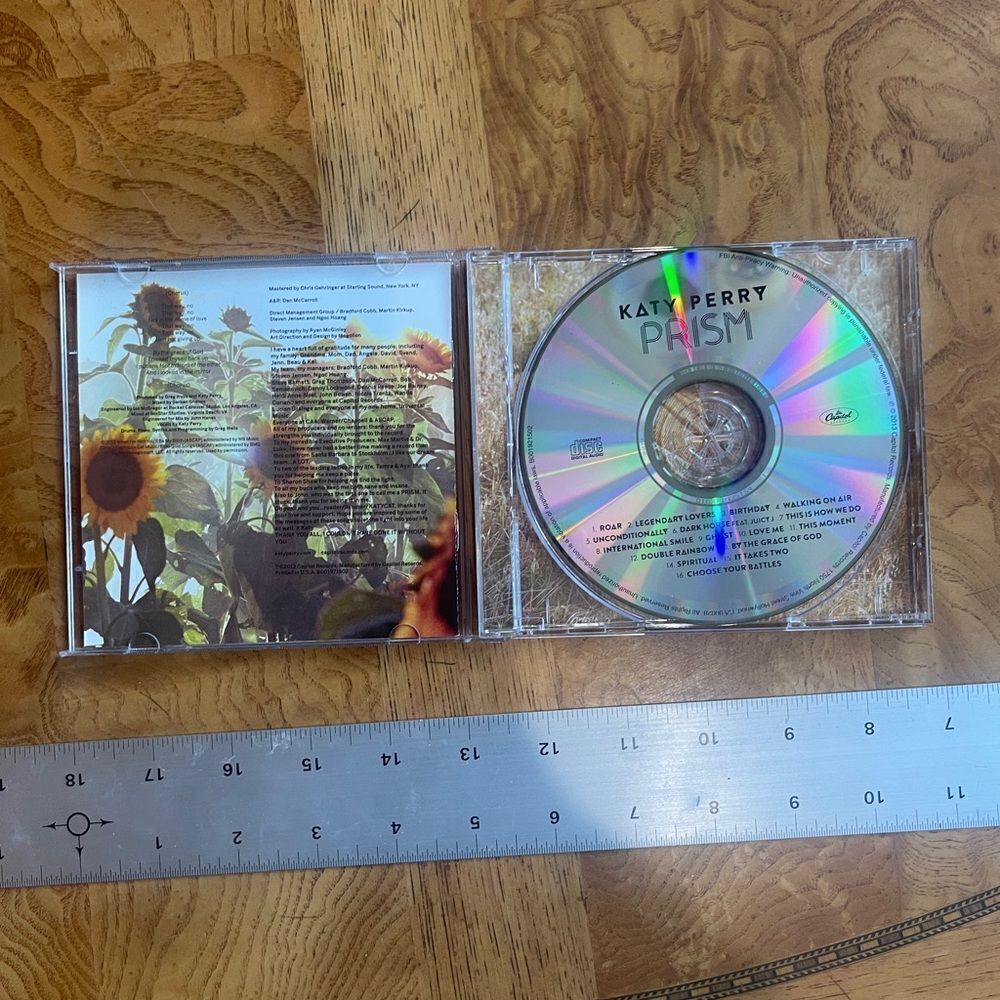 Katy Perry CD Prism - Picture 3 of 4